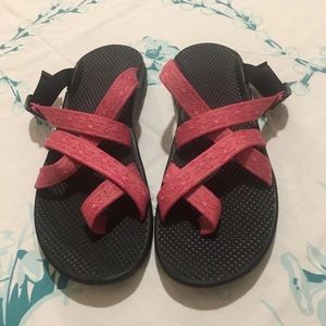 Woman’s Chacos size 10